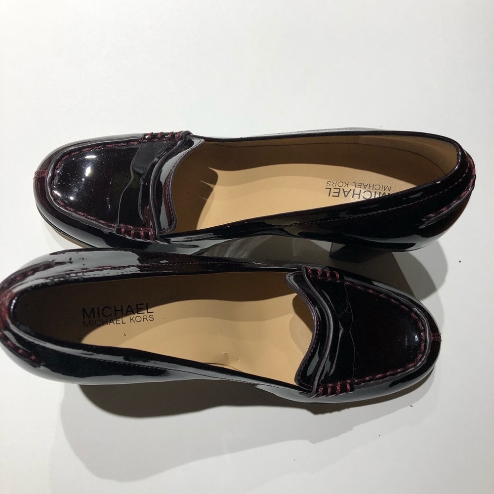 Micheal Kors cranberry shiny shoes - Picture 4 of 6